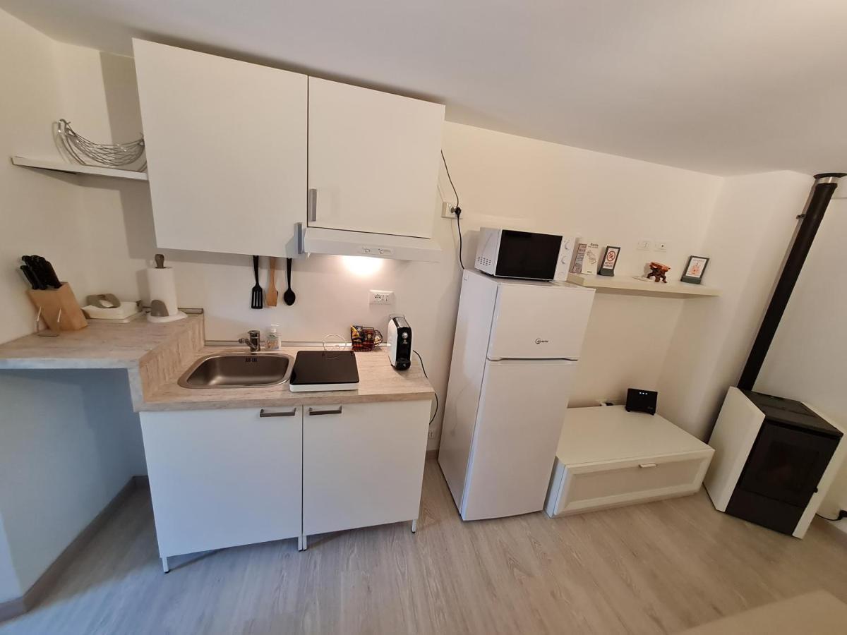 Al Castello - Aeroporto Delle Marche - Ancona Daire Falconara Marittima Dış mekan fotoğraf